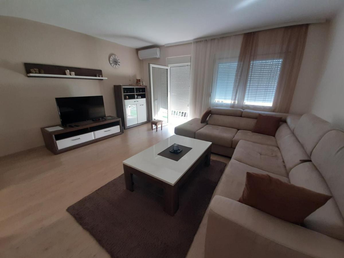 Apartment 081 Podgorica Exteriör bild