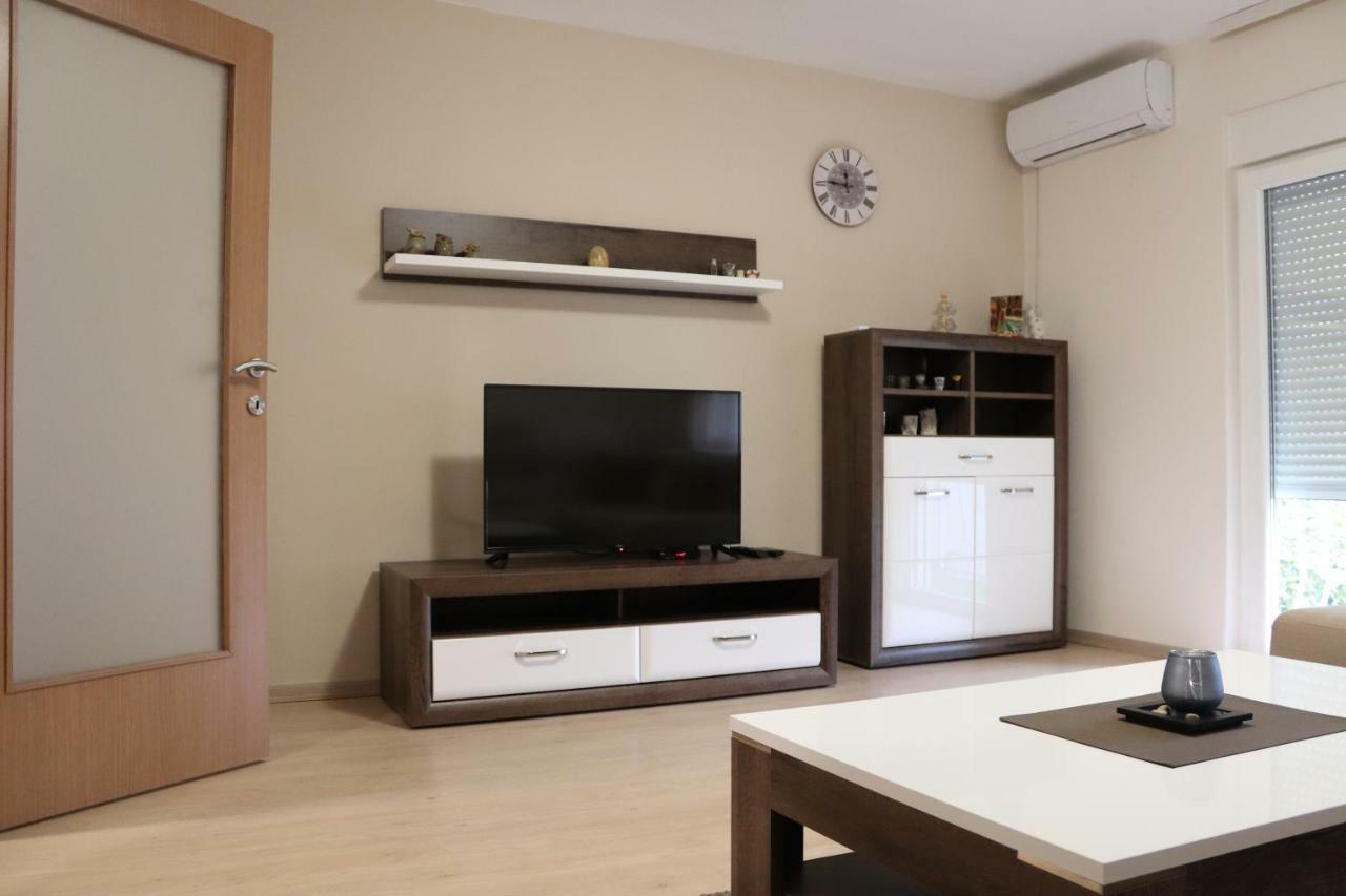 Apartment 081 Podgorica Exteriör bild