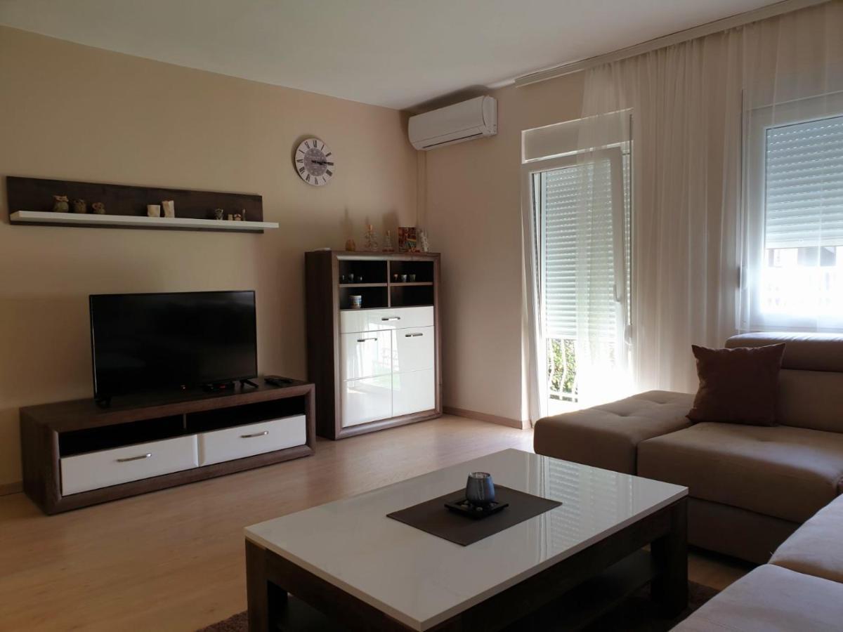 Apartment 081 Podgorica Exteriör bild